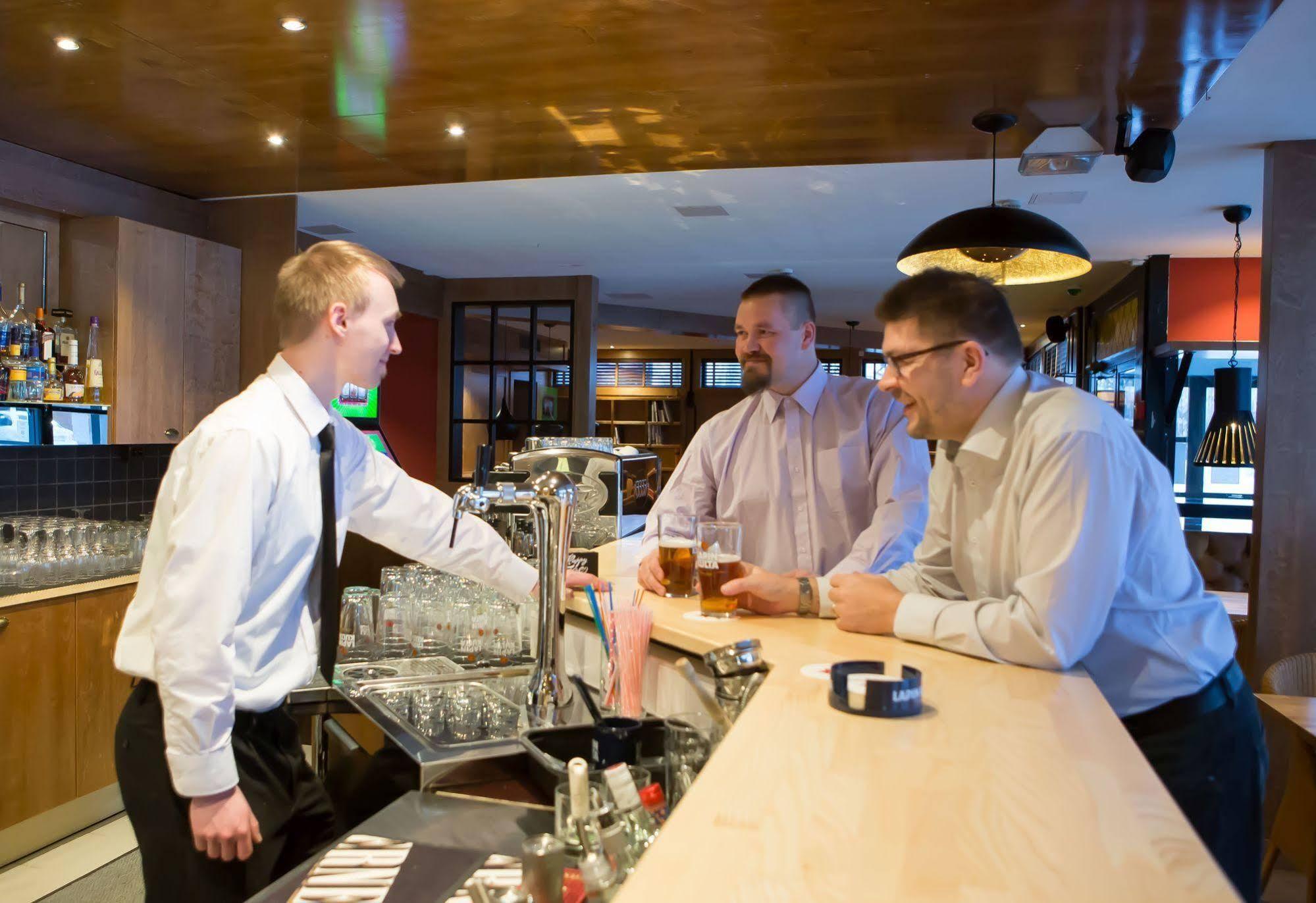 Finlandia Hotel Isovalkeinen กัวปิโอ ภายนอก รูปภาพ
