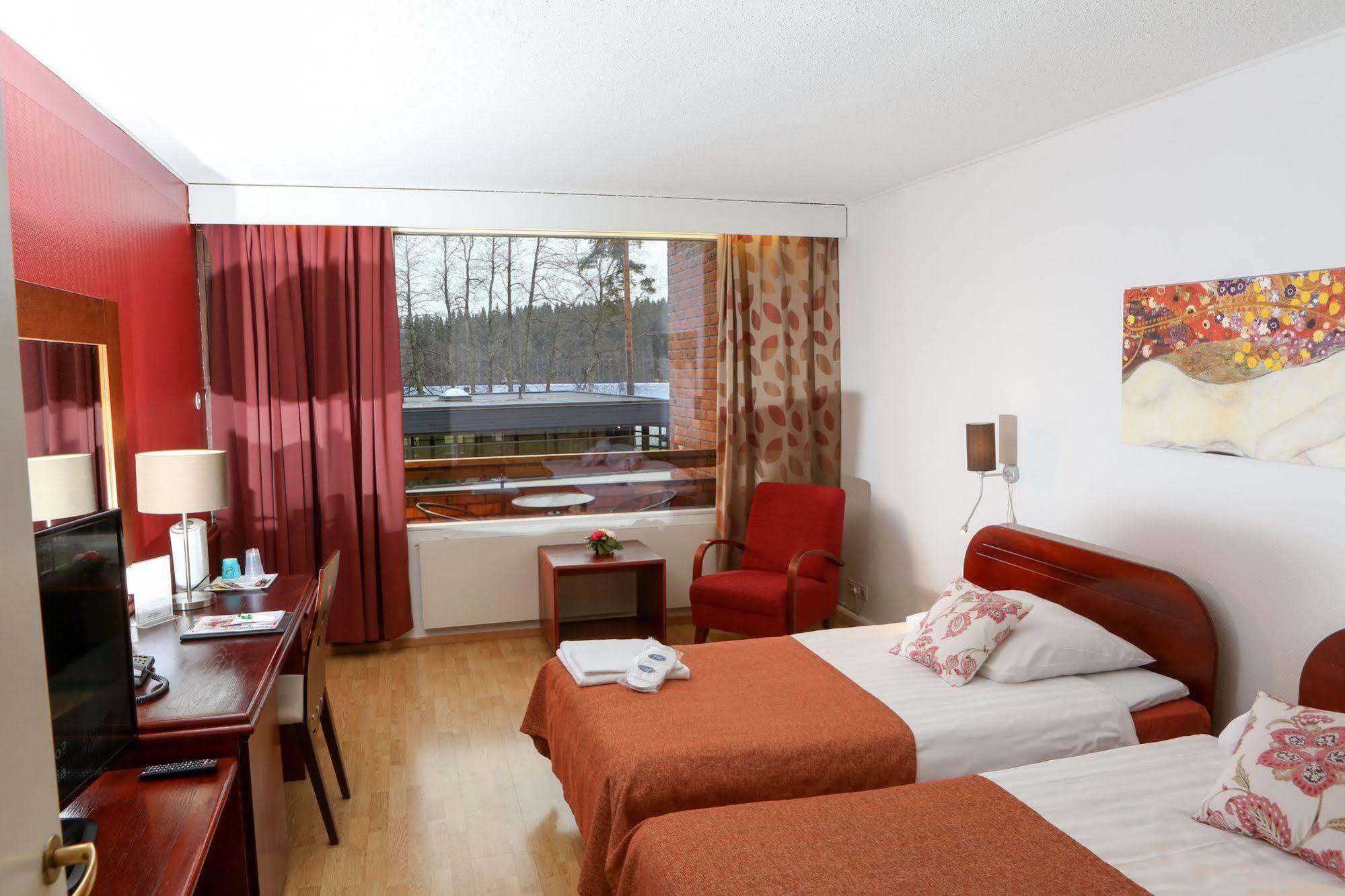 Finlandia Hotel Isovalkeinen กัวปิโอ ภายนอก รูปภาพ